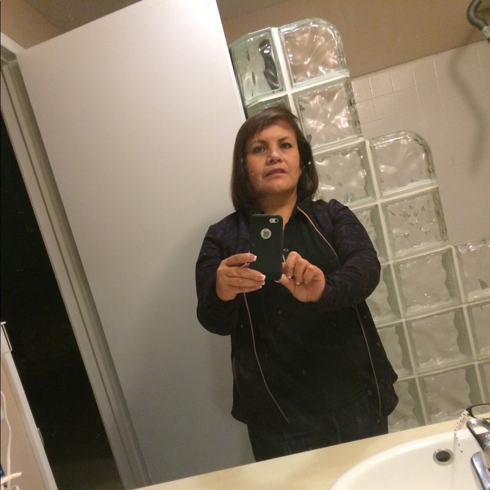 Meet your Posher, Araceli